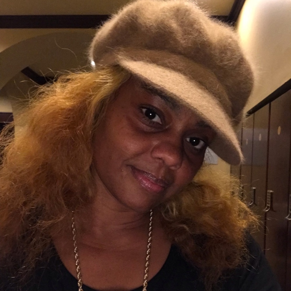 Meet your Posher, Latrice